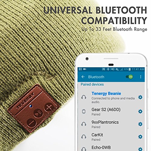 Black Fleece-Lined Bluetooth Beanie with Detachable Speakers & Mic