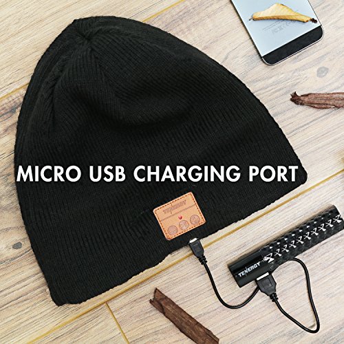 Black Fleece-Lined Bluetooth Beanie with Detachable Speakers & Mic