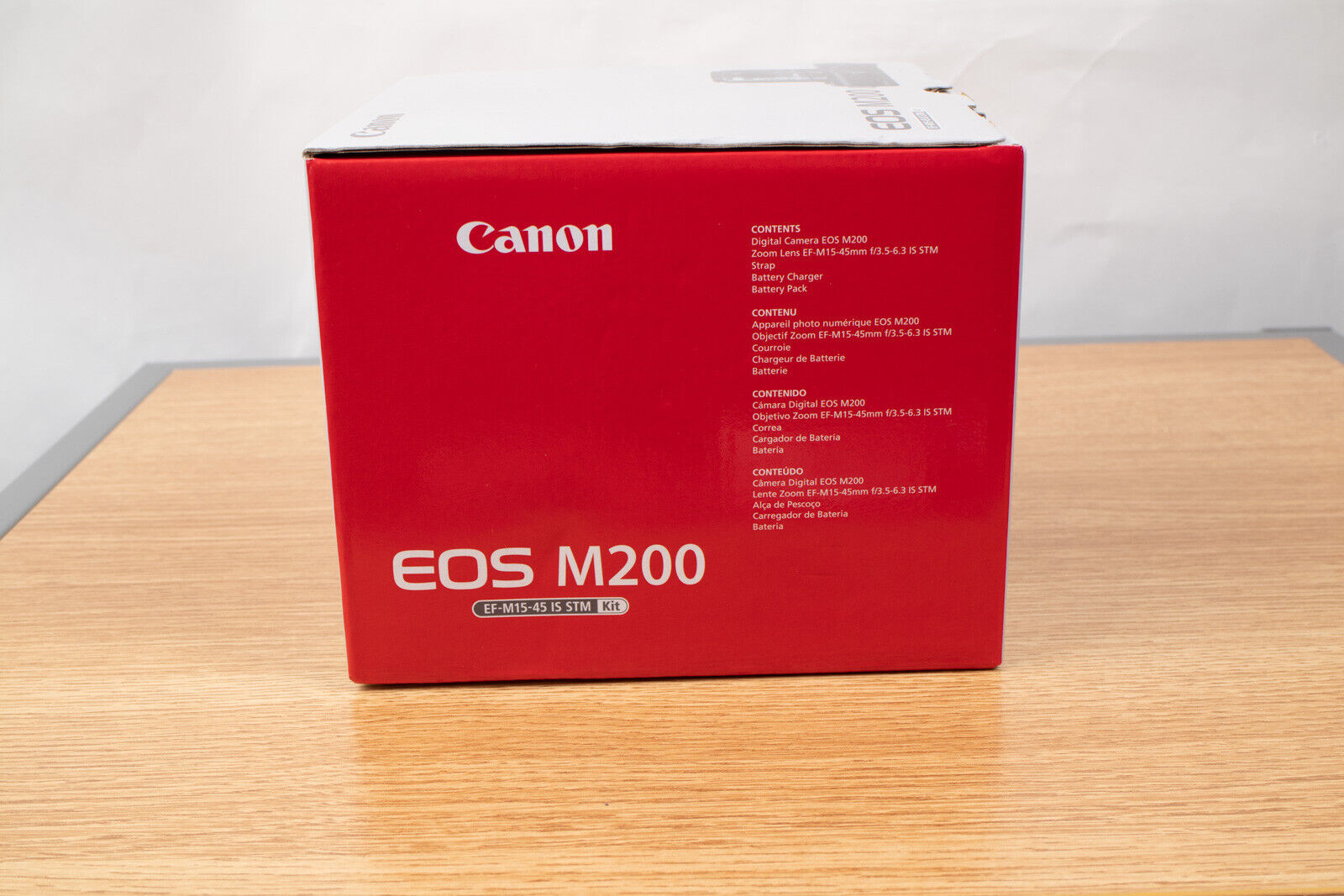 Canon M200 Mirrorless Camera with 15-45mm lens