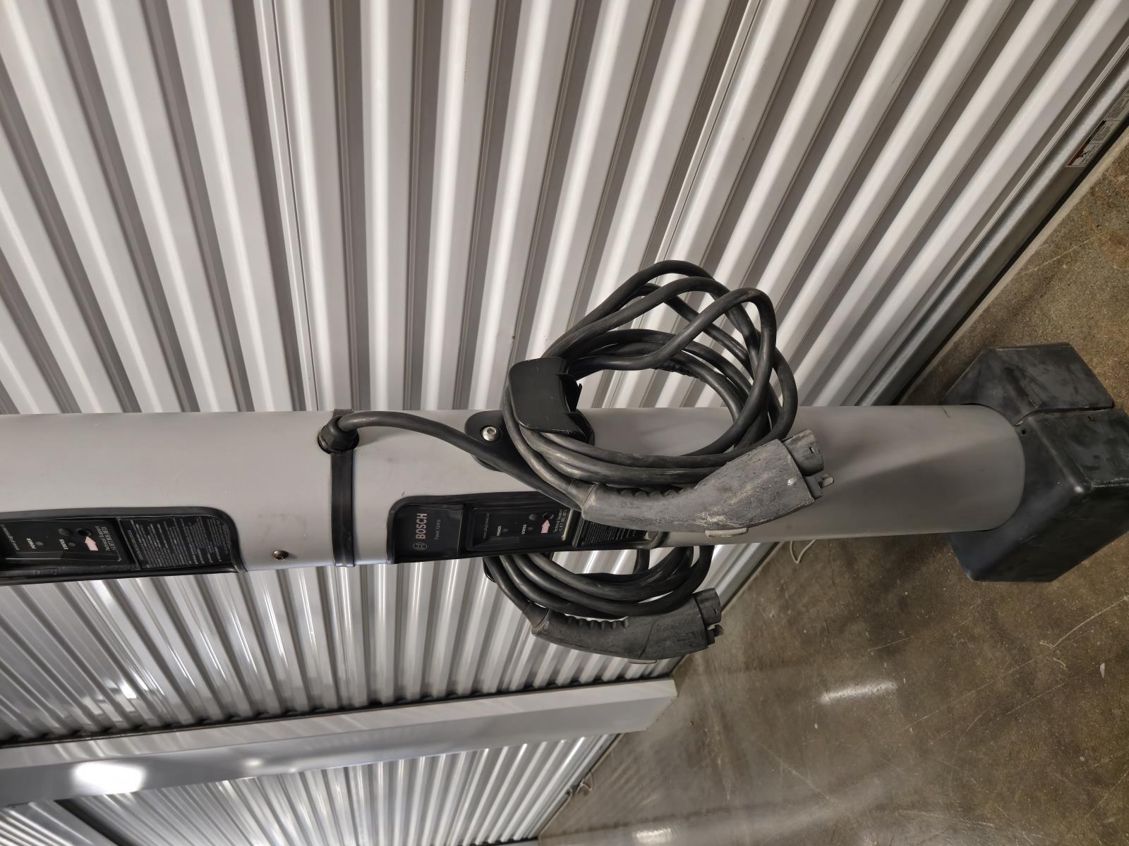 Bosch EV800 Series Dual Bollard Level 2 Charger