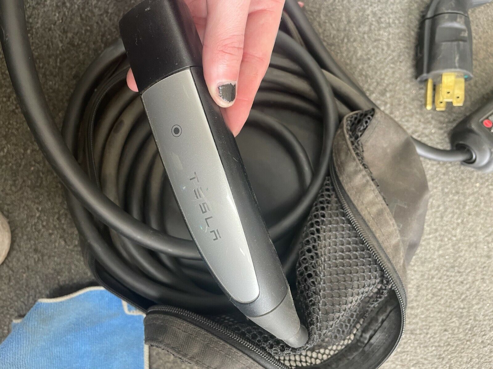 Tesla 2013 Model S EV Charger with case