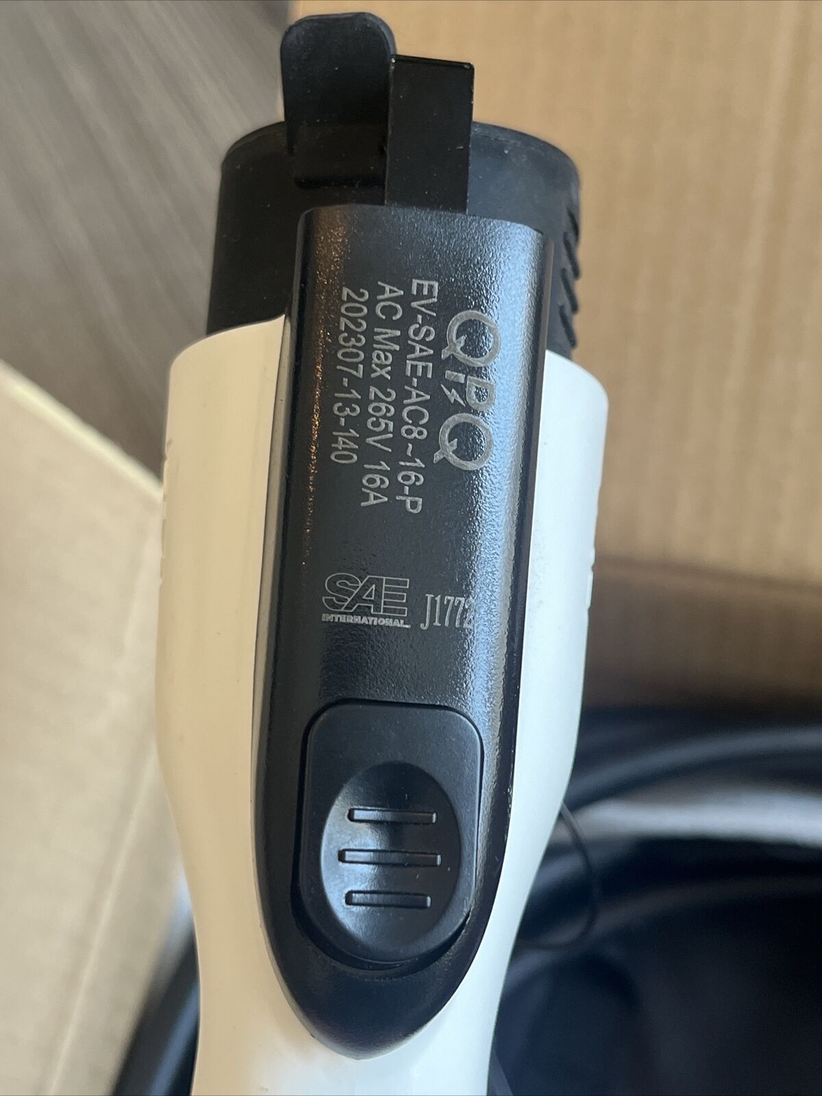Fast Charge Level 1-2 EV Charger J1772 16A