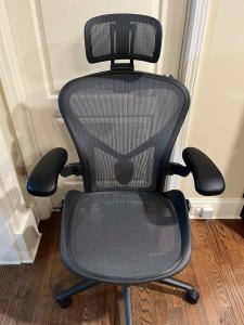 Herman Miller Aeron Office Chair Size B with Headrest