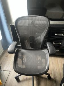 Herman Miller Aeron Mesh Chair Size B Fully Loaded