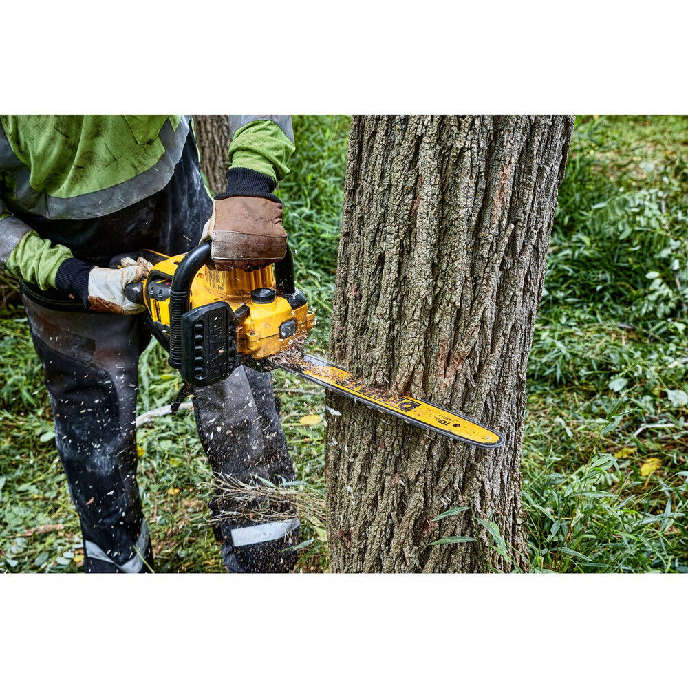 DEWALT Cordless Chainsaw Kit (18" 3 Ah) VIP