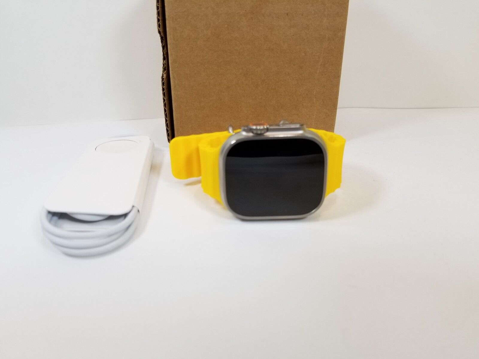 Apple Watch Ultra GPS & Cellular 49mm Titanium