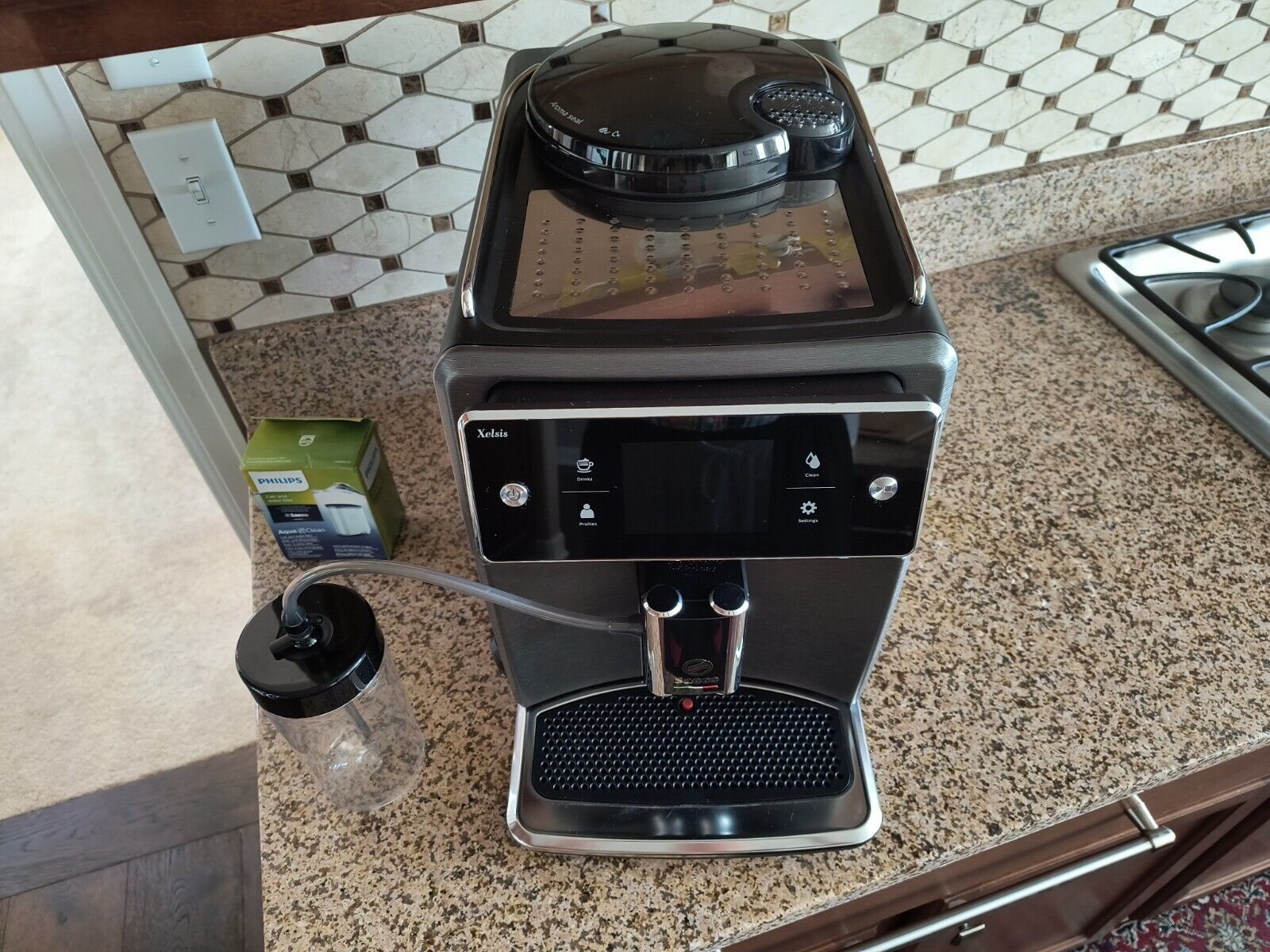 Saeco Xelsis SM7684/04 Espresso Machine - Titanium VIP