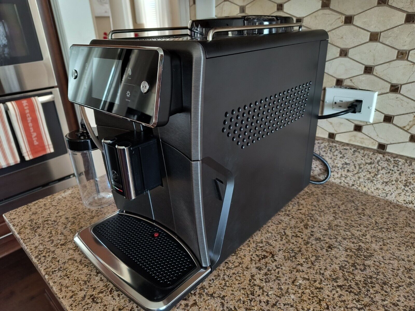 Saeco Xelsis SM7684/04 Espresso Machine - Titanium VIP
