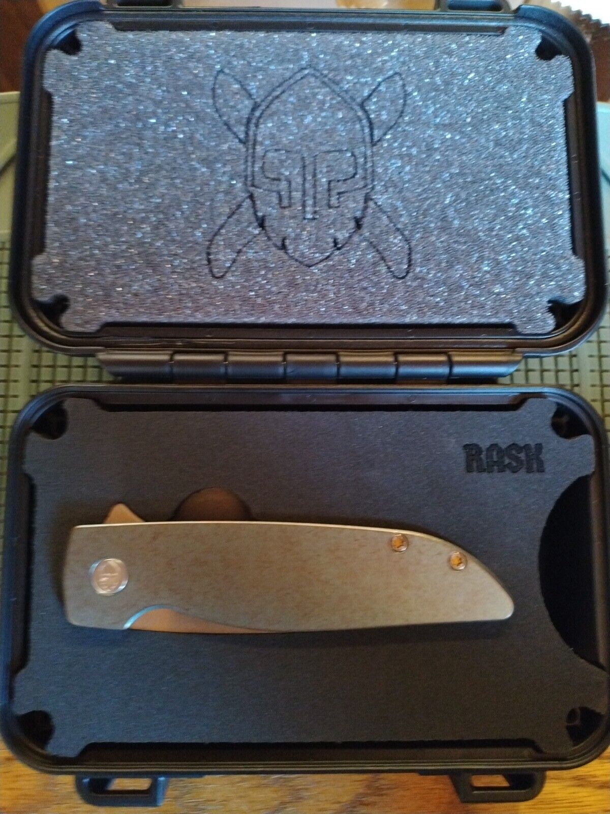 Grimsmo Rask Titanium Folding Knife Green Bronze Flakes