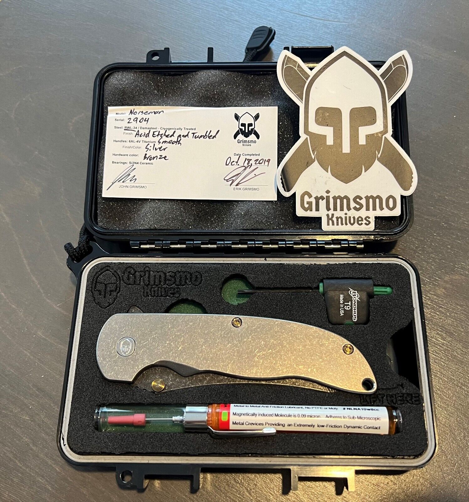 Grimsmo Norseman #2904: Silver smooth handle, bronze hardware