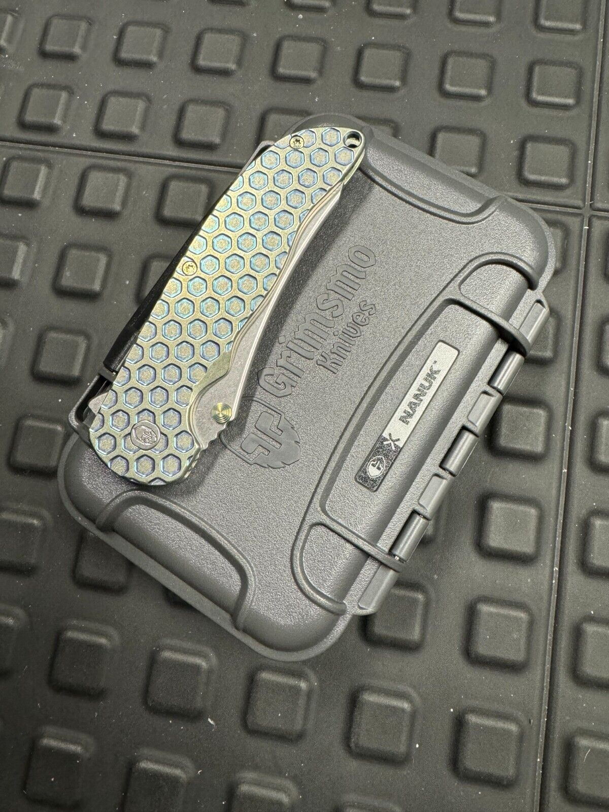 GRIMSMO KNIVES NORSEMAN #6962 Citrus Turquoise Gold