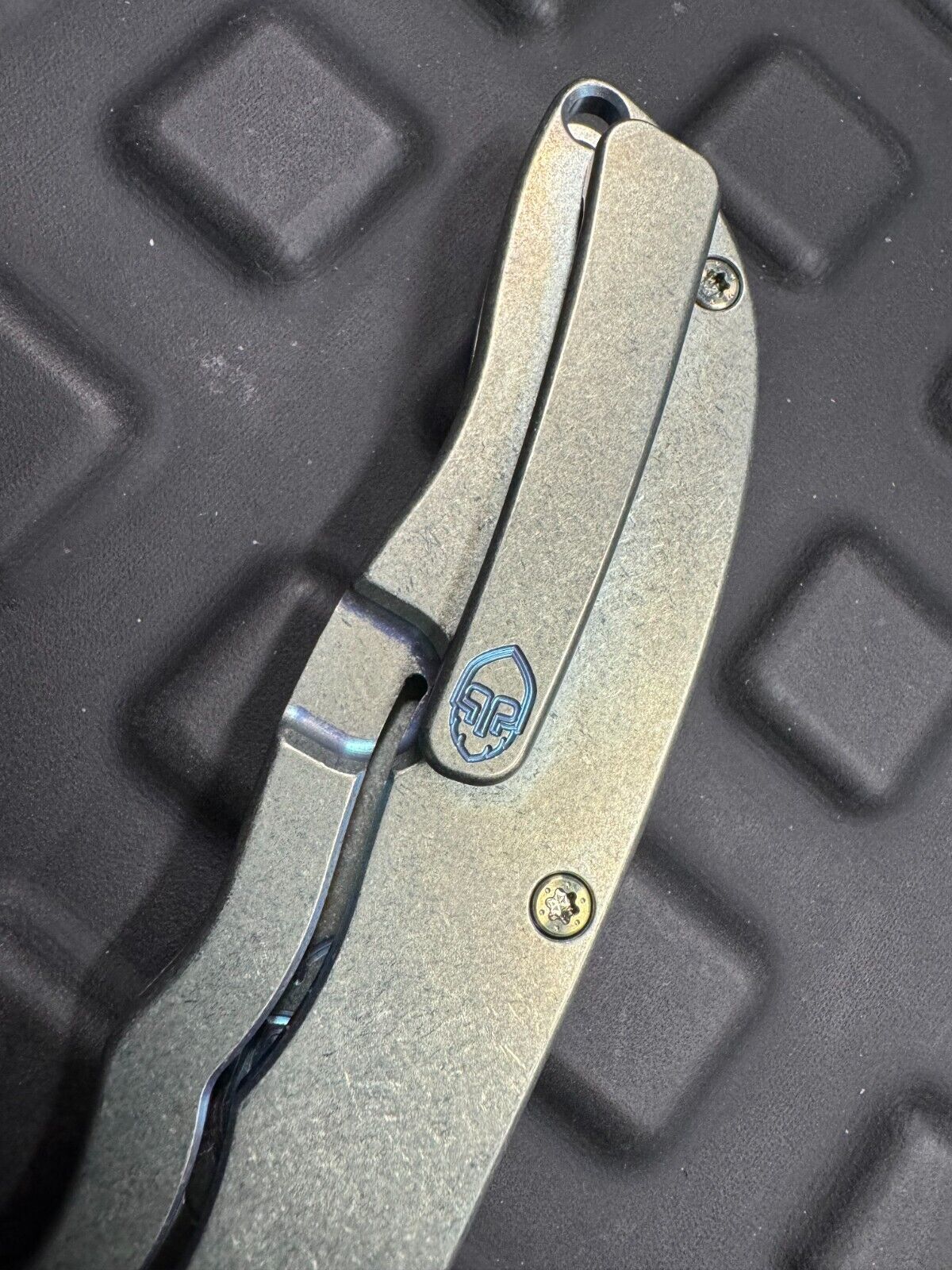 GRIMSMO KNIVES NORSEMAN #6962 Citrus Turquoise Gold