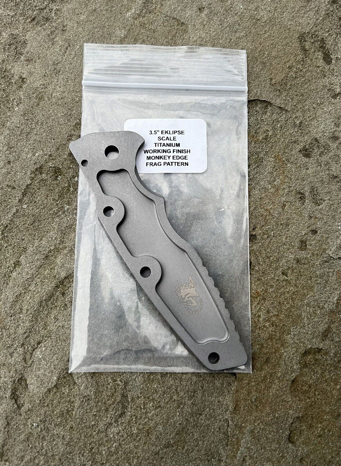 Hinderer Eklipse Titanium Scale - Monkey Edge Pattern