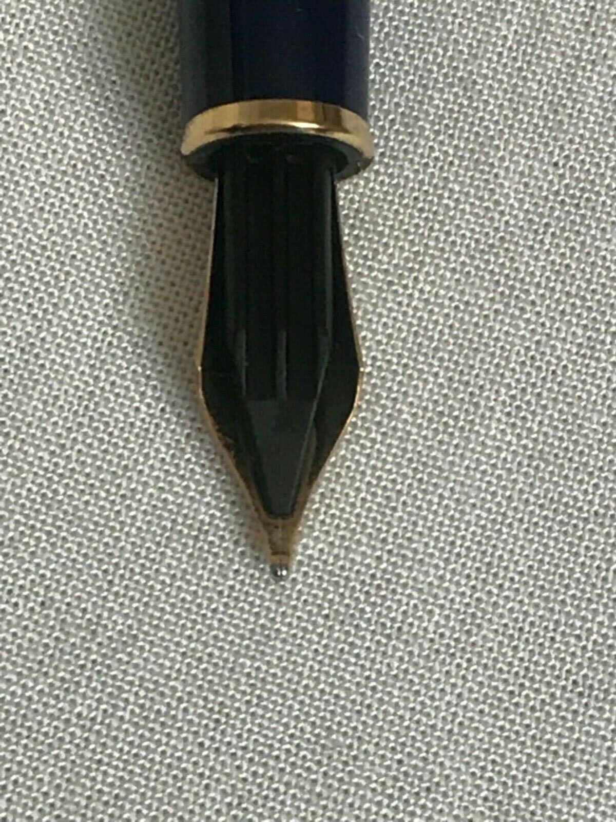 Montblanc Ramses II 144 Fountain Pen, 18K Medium
