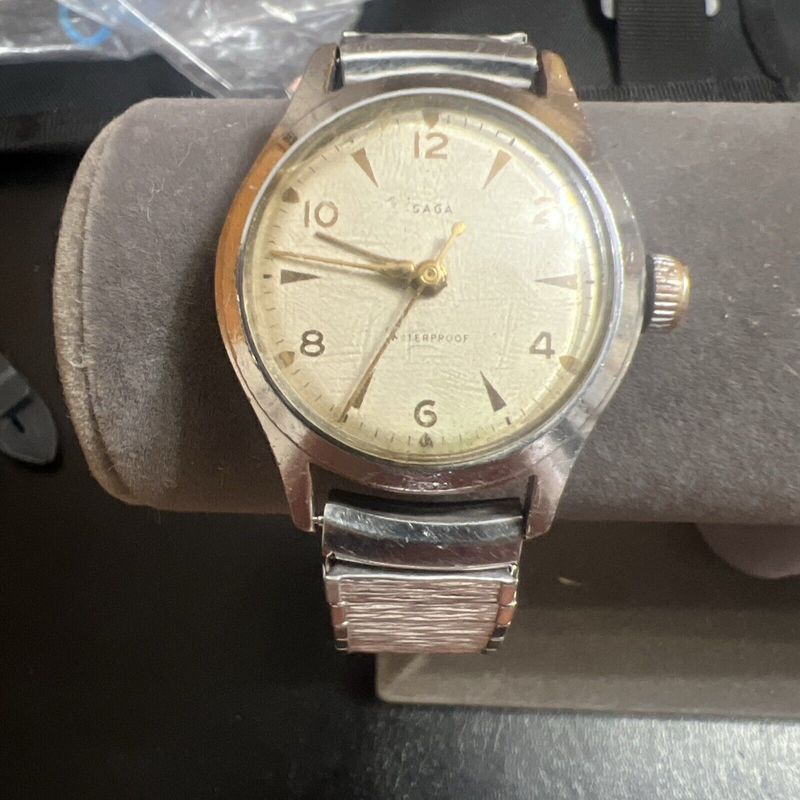 Men's Vintage SAGA Wind Up Wristwatch VIP Style