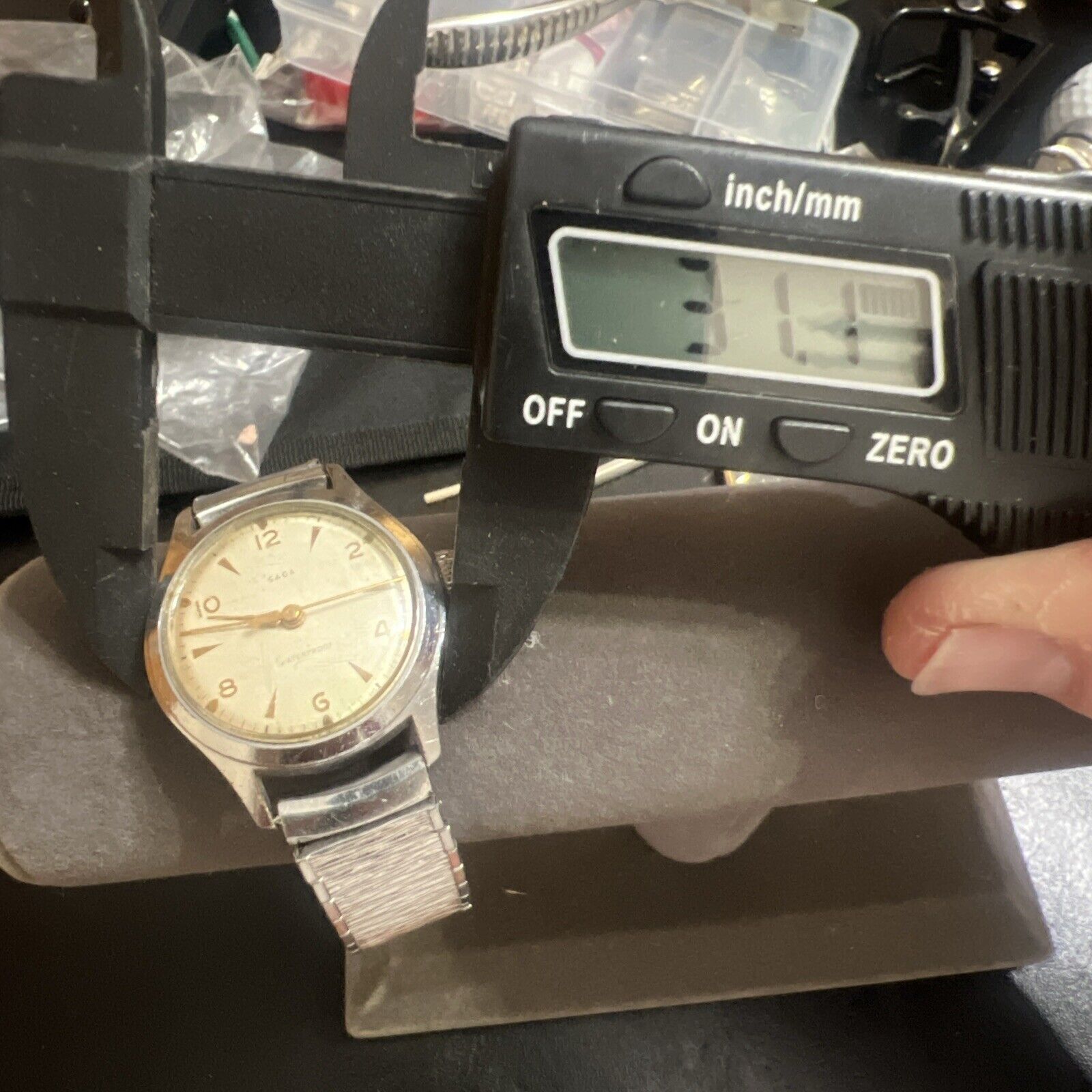 Men's Vintage SAGA Wind Up Wristwatch VIP Style