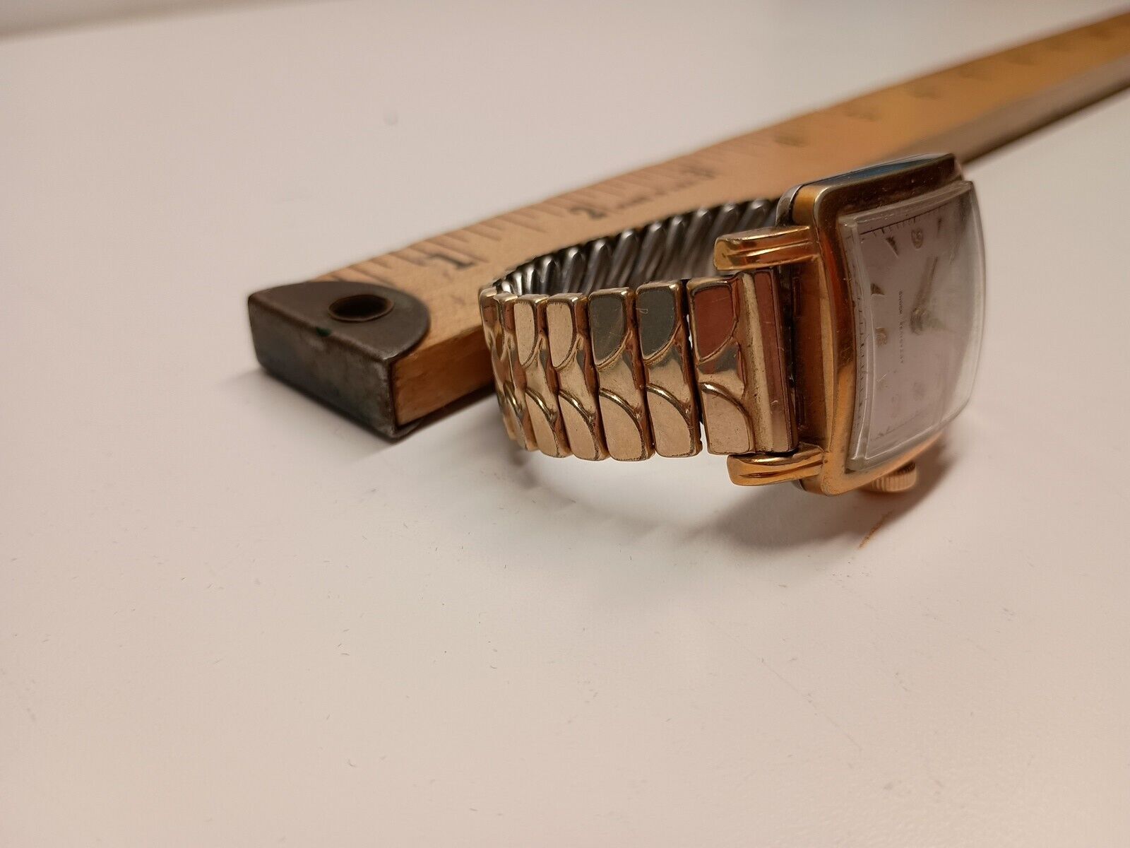 Vintage Square Face Gold Watch US Time Champain Gold
