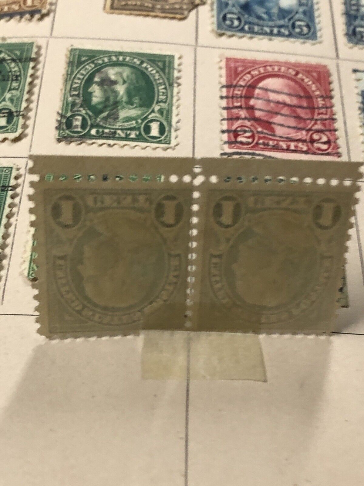 Pair of Rare 1 Cent Ben Franklin Stamp