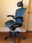 Herman Miller Aeron Chair with Headrest - Turquoise Size B