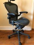 Herman Miller Aeron Chair with Headrest - Turquoise Size B
