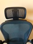 Herman Miller Aeron Chair with Headrest - Turquoise Size B