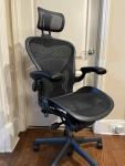 Herman Miller Aeron Chair B with Headrest