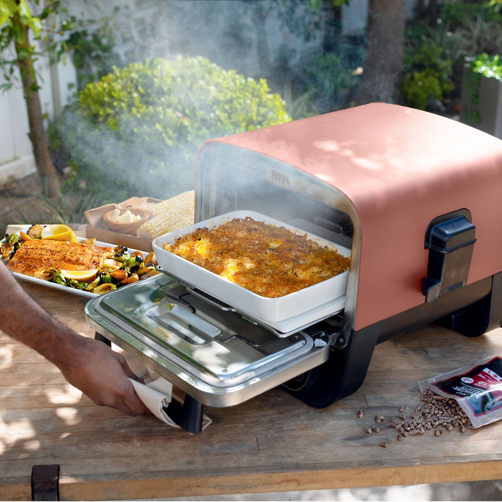 Ninja 8-in-1 Outdoor Pizza Oven: 700°F