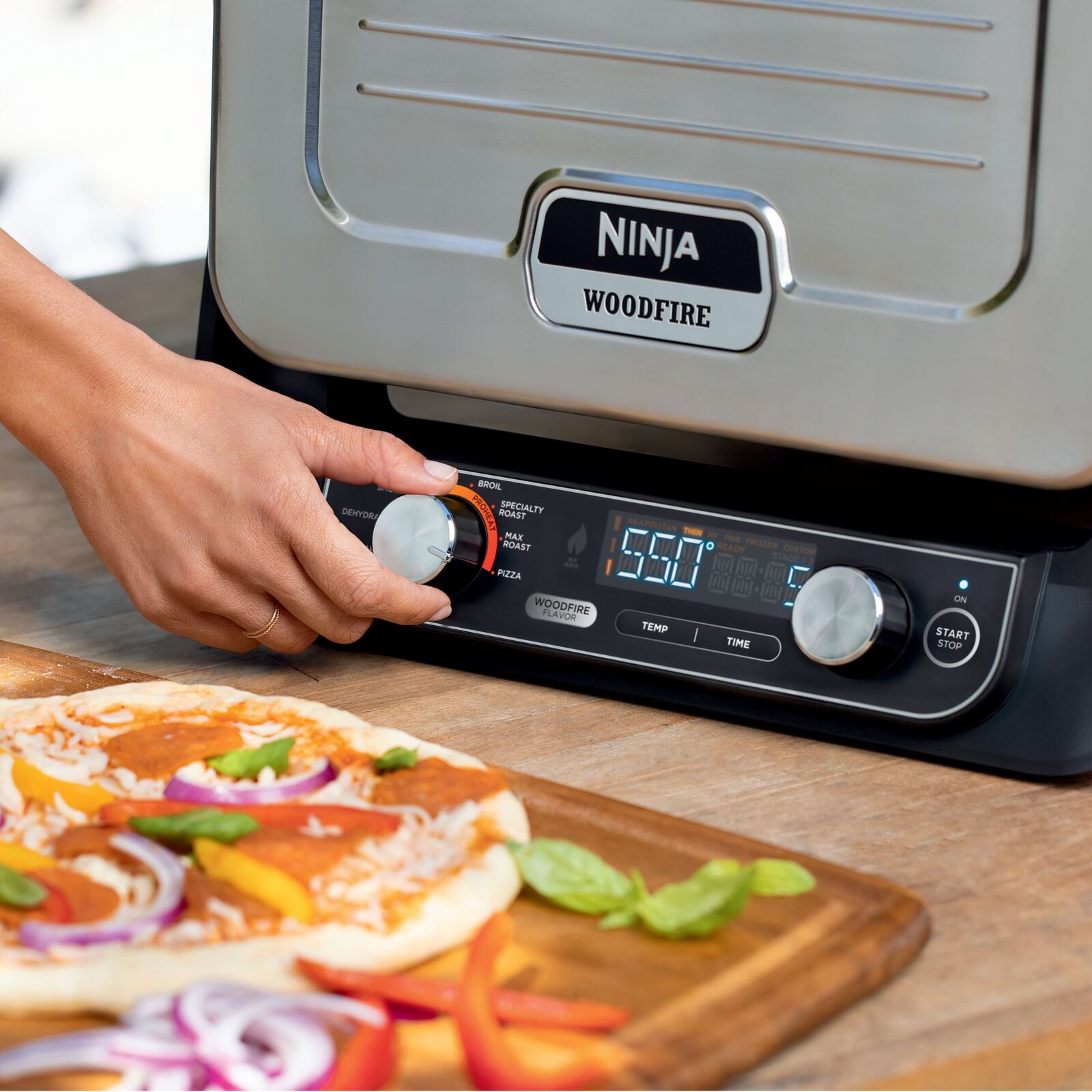 Ninja 8-in-1 Outdoor Pizza Oven: 700°F