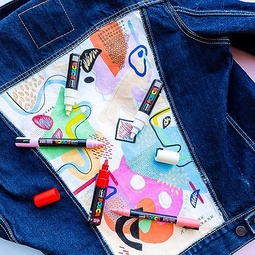 Set of 8 Posca Paint Markers with Reversible Tips
