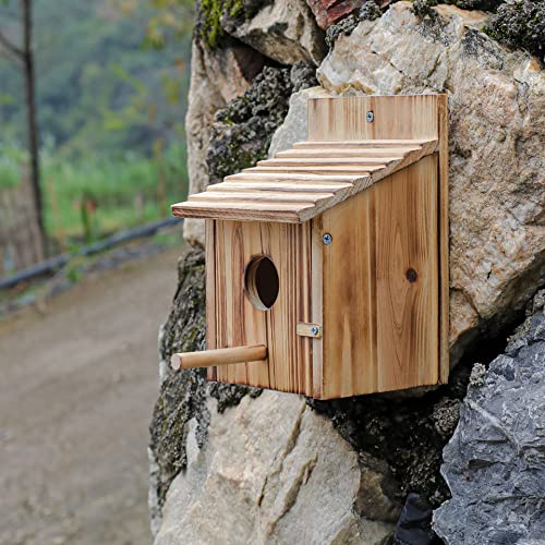 Handcrafted Wood Birdhouses for Outdoor Decor - Bird-friendly