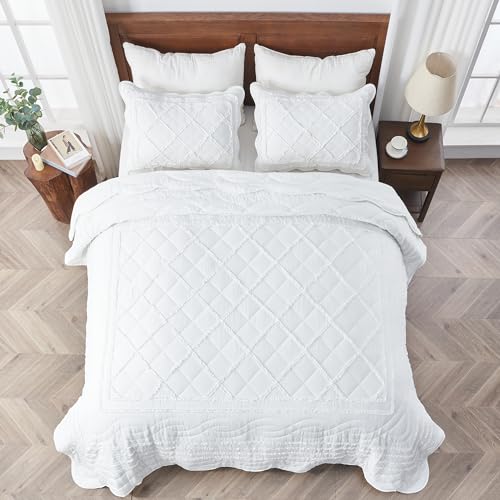 Boho Chic Queen Size Ruffle Patchwork Quilt Set