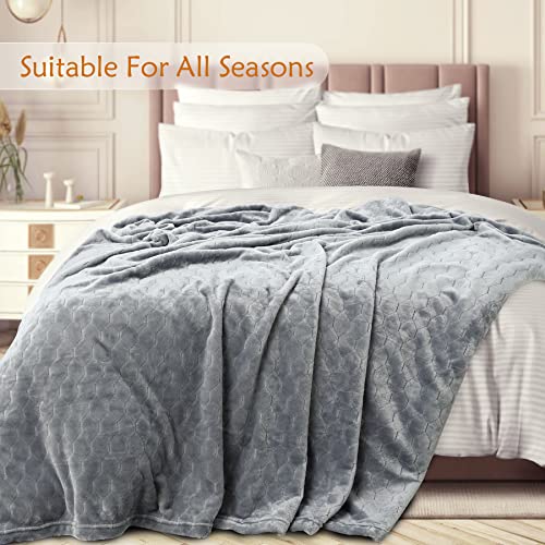 Luxurious Fleece Blanket for Cozy Indoor & Outdoor