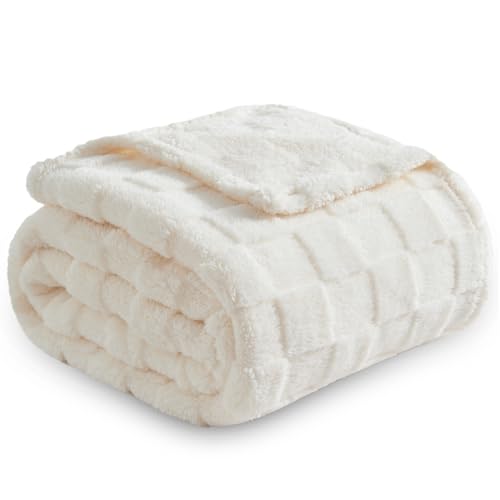 NEWCOSPLAY Ivory Checkered Super Soft Flannel Throw Blanket