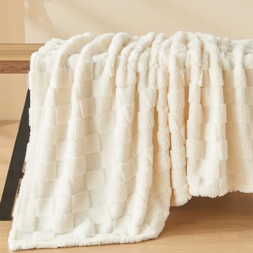 NEWCOSPLAY Ivory Checkered Super Soft Flannel Throw Blanket