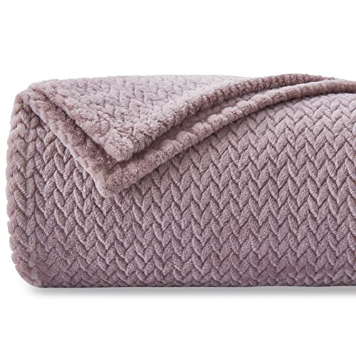 Light Purple Flannel Fleece Throw Blanket - Leaves Pattern