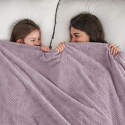Light Purple Flannel Fleece Throw Blanket - Leaves Pattern