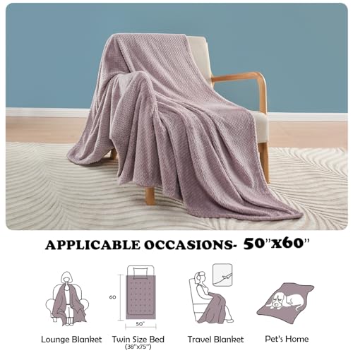 Light Purple Flannel Fleece Throw Blanket - Leaves Pattern