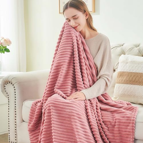 Soft and Warm Ribbed Fleece Throw Blanket - Pink