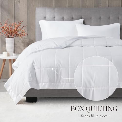 Lightweight White King Blanket with Moisture-Wicking Satin Trim
