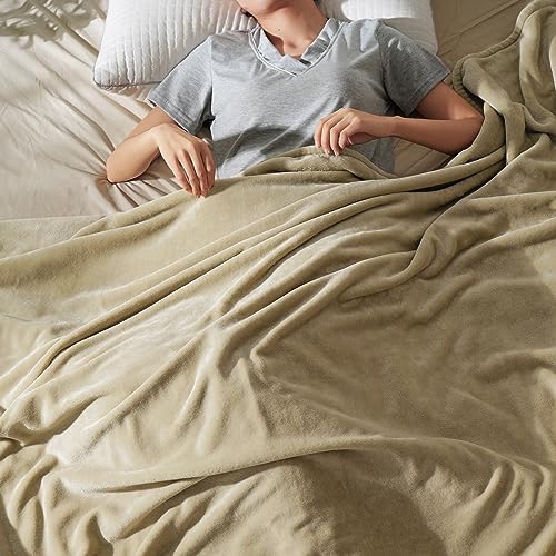 Luxury Plush Cozy Fleece Blanket, Suitable for All Seasons