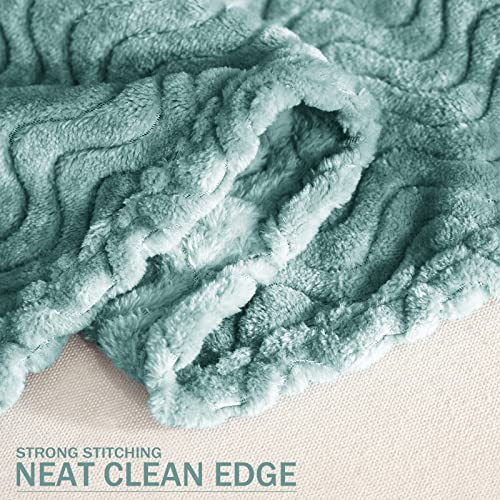 Luxurious Celadon Fleece Throw Blanket for Couch Bed