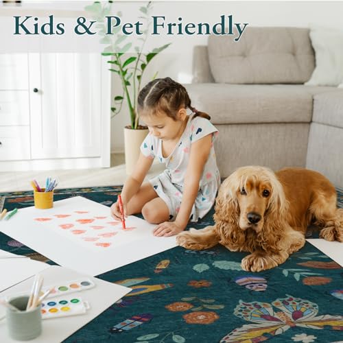 Lahome Insect Print 5x7 Area Rug in Dark Green