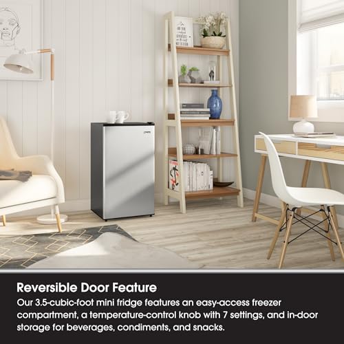 Magic Chef Compact Mini Refrigerator with Freezer Compartment