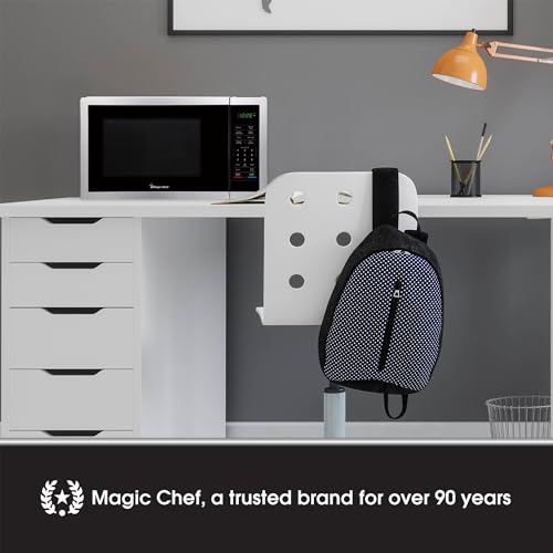 Compact Magic Chef Microwave Oven, Silver