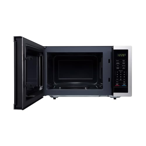 Compact Magic Chef Microwave Oven, Silver