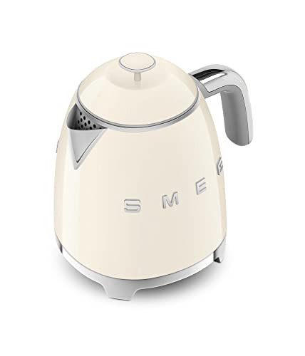 SMEG 0.8L Cream Kettle - Retro 50s Design