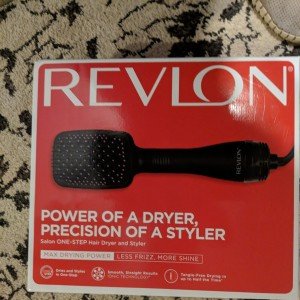 REVLON One-Step Hair Dryer and Styler for Smooth Hair