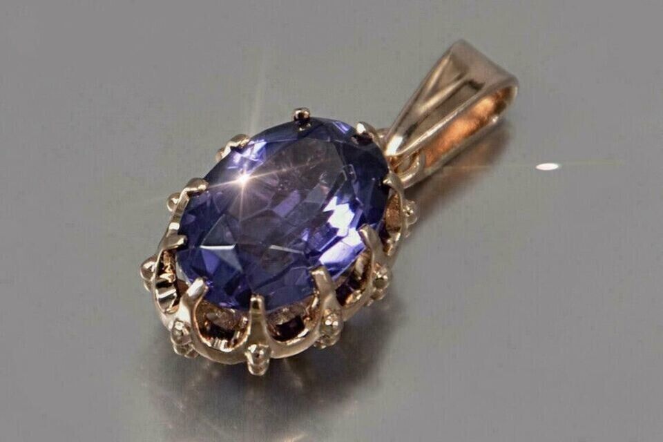 Lab-Created Alexandrite Pendant, 3 Ct Oval Cut, Rose Gold