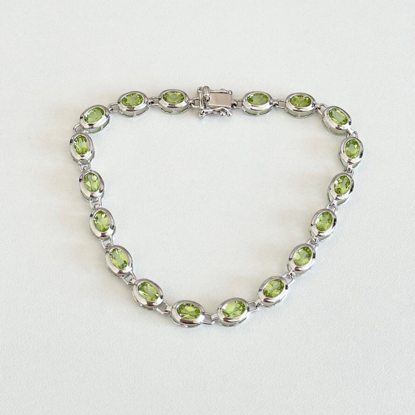 Peridot Oval Tennis Chain Link Bracelet - Sterling Silver