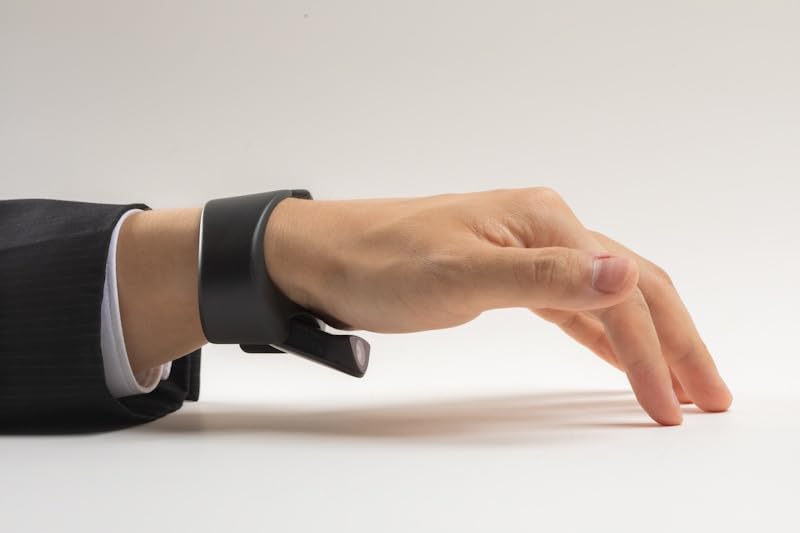 TAPWITHUS TapXR - Wearable Keyboard, AirMouse & Controller